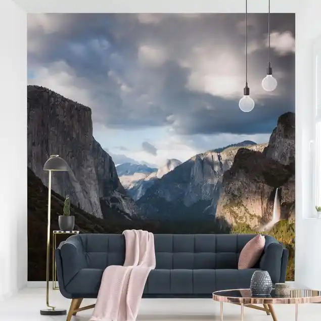 Wolken über Berglandschaft                               Fototapete – Vlies Smart Nur Heute