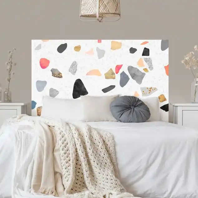 Weißer Terrazzo mit Goldsteinchen Aktuell
