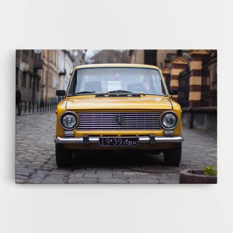 Abverkauf Leinwandbild Old Yellow Car