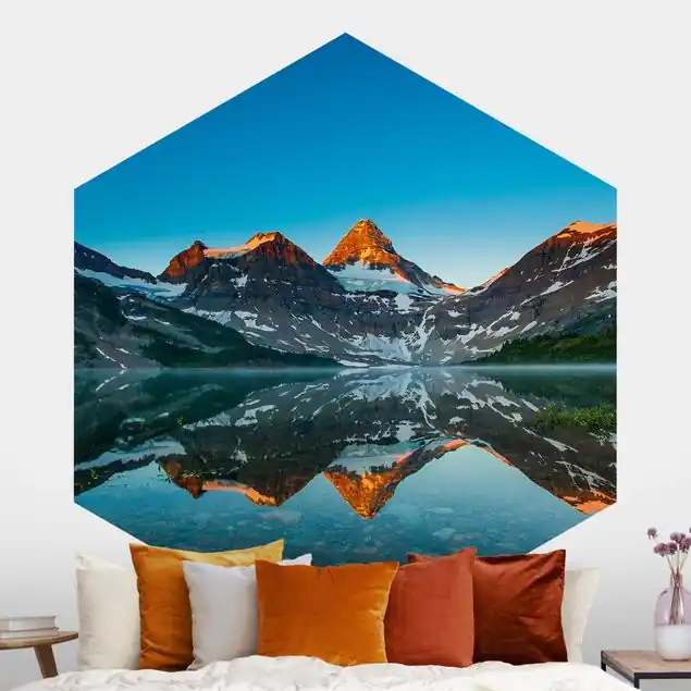 Angebot Berglandschaft am Lake Magog in Kanada                               Hexagon Fototapete