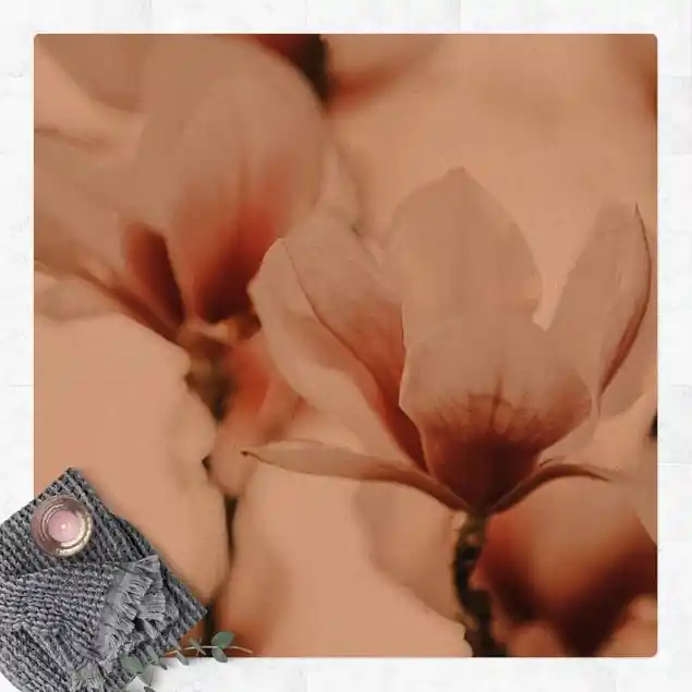 Zarte Magnolienblüten im Lichtspiel Kork-Teppich Markenprodukt