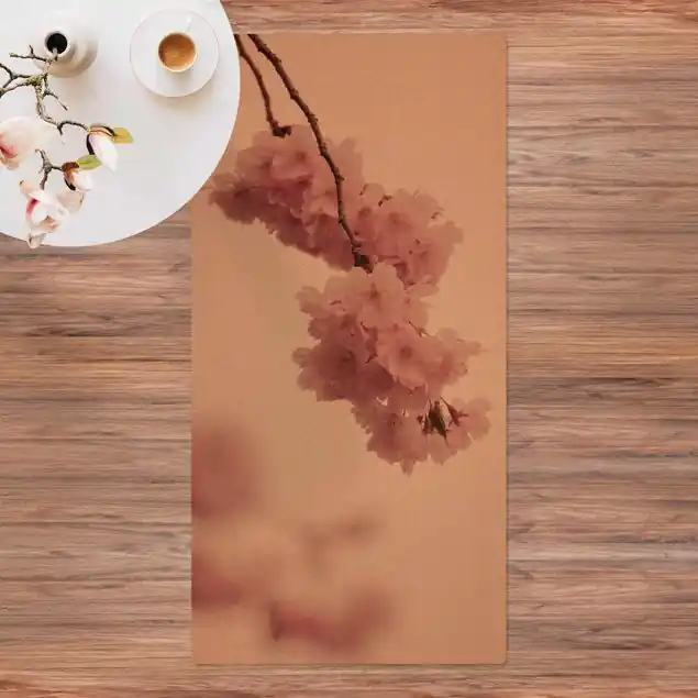 Zartrosane Frühlingsblüte mit Bokeh Kork-Teppich Jetzt Bestellen